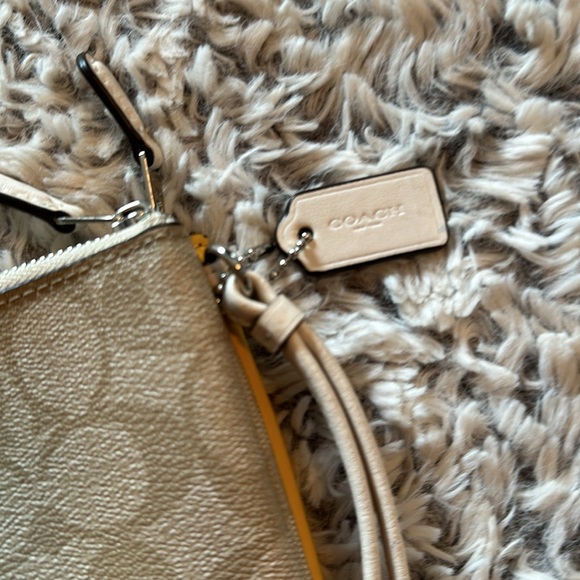 Coach Double Wristlet - Picture 3 of 8